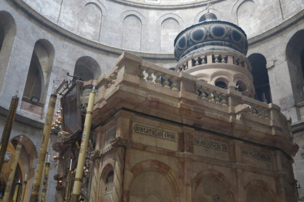 video biserica sfantului mormant a fost redeschisa dupa 40 de zile de restrictii impuse din cauza razboiului din orientul mijlociu 69d7b9f295124