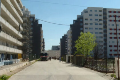 video blocajul din golf loveste piata imobiliarelor dezvoltatorii anunta o criza provocata de scumpirile materialelor de constructii 69e38f1cc81b7