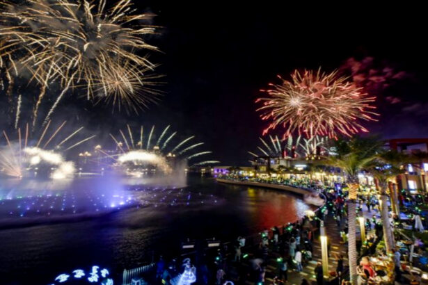 video cartea recordurilor cea mai mare fantana arteziana din lume inaugurata cu fast in dubai 69f17f69cf5fa