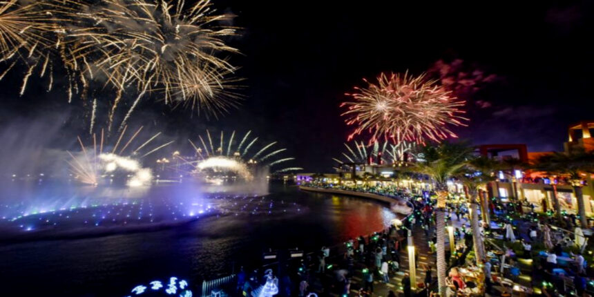 video cartea recordurilor cea mai mare fantana arteziana din lume inaugurata cu fast in dubai 69f17f69cf5fa