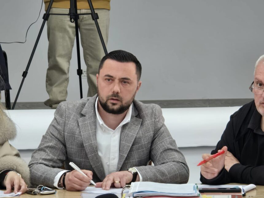 video ce spune primarul din lumina daniel mantea despre cele peste 400 de cereri ale tinerilor pentru loturi de casa 69d99484db6d7