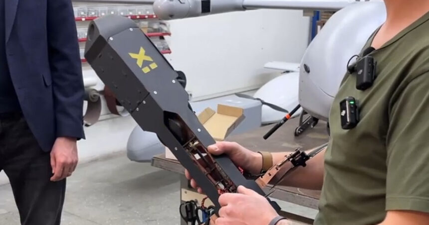 video cosmarul rusilor un roman si un moldovean produc drone interceptoare care pot distruge shahed urile lansate de kremlin 69d5ea01d5a1f