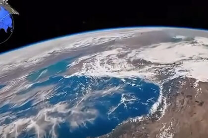 video cum arata marea neagra vazuta din spatiu imagini rare surprinse de capsula orion in misiunea artemis ii 69d9584b97b6c