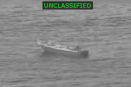 video doua persoane au fost ucise intr un atac american asupra unei nave suspectate de trafic de droguri 69ec6f31b32a1