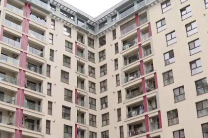 video explozie pe piata chiriilor tot mai multi romani amana sa cumpere locuinte si aleg solutia temporara oamenii sunt mult mai precauti 69edabc340ff8