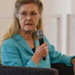 video fost oficial nato europa ar trebui sa l intrebe pe trump ce castigam noi din asta inainte de a oferi ajutor 69d08e56b5923