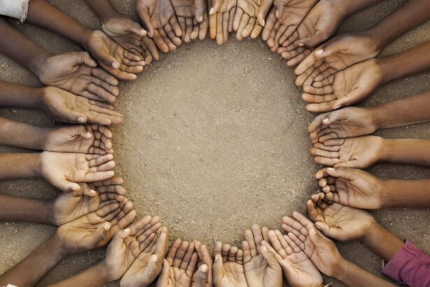 video lectie de altruism povestea romanilor care au grija de copiii orfani din tanzania in fiecare casa am angajat un cuplu de parinti 69e07962e7296