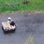 video misiune de salvare impresionanta in ucraina o femeie de 77 de ani a fost gasita cu drona si evacuata cu un robot 69ed0d3394ece