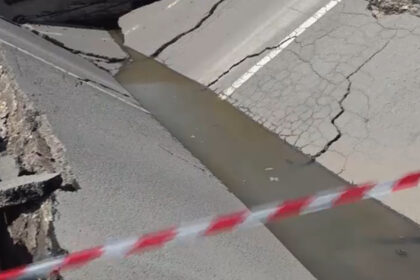 video o bucata de pod de pe drumul principal din techirghiol s a prabusit traficul este blocat in zona 69eb60d5292d5