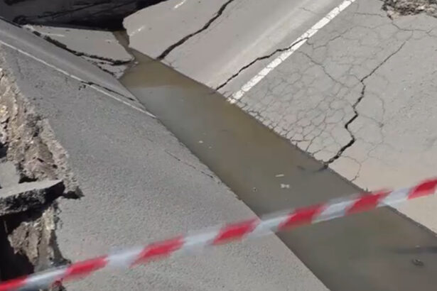 video o bucata de pod de pe drumul principal din techirghiol s a prabusit traficul este blocat in zona 69eb60d5292d5