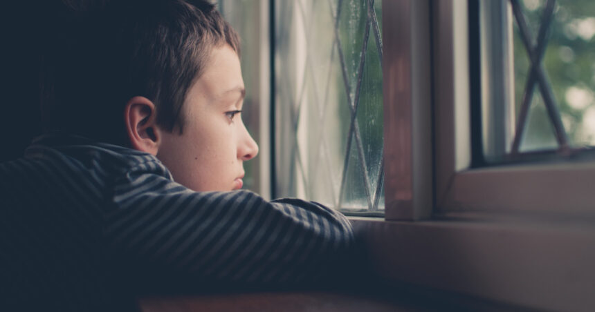 video paste departe de familie drama copiilor ai caror parinti muncesc peste hotare se confrunta cu sentimente de abandon 69d8909b00c45