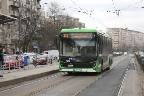 video propunere controversata fara autobuze si tramvaie in bucuresti ideea unei avocate aur a starnit dezbateri aprinse in mediul online 69f2298ae310e
