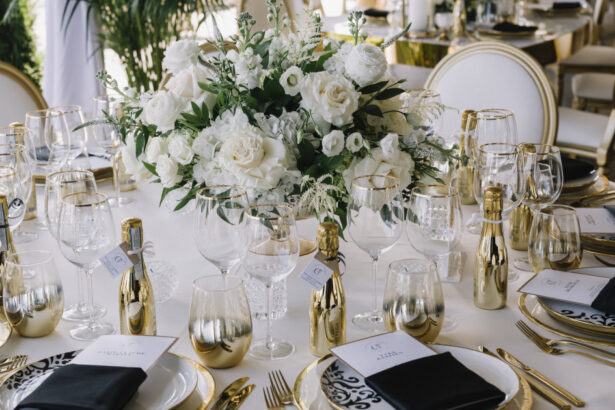 video romanii nu mai merg la nunti cu cat a scazut numarul invitatilor care confirma participarea multi ne anunta ca trimit bani in plic 69e8578de87cb