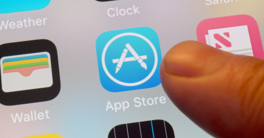 video scandal in jurul gigantilor tech aplicatii ai care vad dincolo de haine au ajuns in magazinele oficiale 69e497f184045