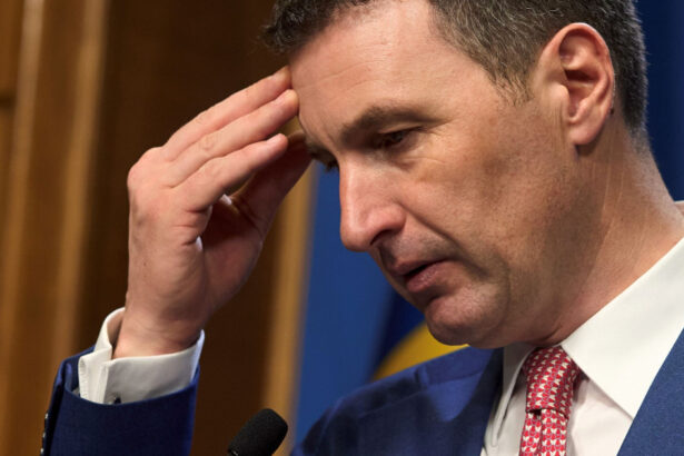 video tanczos barna dupa demisia lui florin barbu de la agricultura e un minister greu la care e mult de munca 69ea7f7489a50