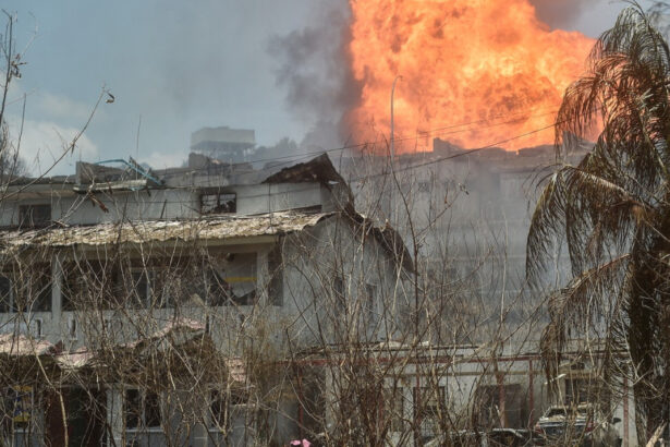 video tragedie intr un sat al saracilor din malaysia un incendiu puternic a mistuit sute de case si a lasat mii de oameni pe drumuri 69e5d45da505c