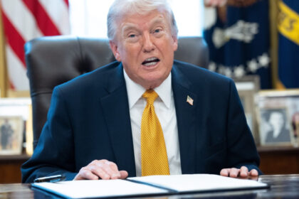 video trump stramtoarea ormuz va fi deschisa destul de curand marea britanie gazduieste o noua reuniune privind deblocarea traficului 69d9e8739cb6e