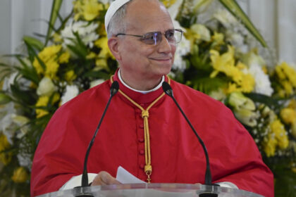 videofoto indemnul papei leon in camerun la o liturghie la care au participat 120 000 de persoane respingeti orice forma de abuz sau violenta 69e27323c1bb1