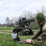 viitorul razboiului ucraina trimite roboti pe front in locul soldatilor pozitia a fost capturata fara sa se traga niciun foc 69e5c9772f0b1