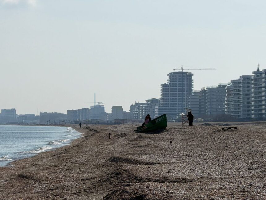 alte 6 sectoare de plaja din navodari au fost atribuite cu ce bani si cine sunt fericitii jupani 6a0245c22a6b7