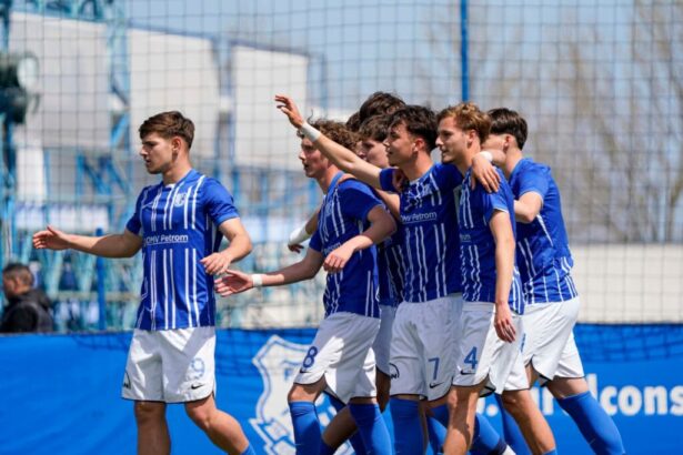 au luat titlul juniorii sub 17 ani de la farul constanta sunt campionii romaniei 6a01dc2159f49
