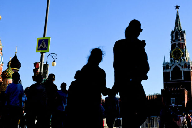 autoritatile ruse au oprit complet internetul in moscova si sankt petersburg rusii nu mai pot trimite nici macar sms 69f9f29b9e360