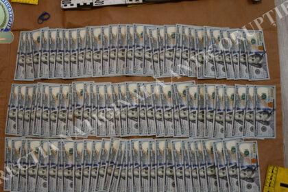 care este valoarea mitei pentru containerele importate in constanta doi inspectori vamali au fost retinuti de dna 6a05a9bbad30a