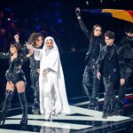 cine este femeia in alb din show ul alexandrei capitanescu de la eurovision 2026 rolul simbolic introdus in ultimul moment 6a08335fbce2e