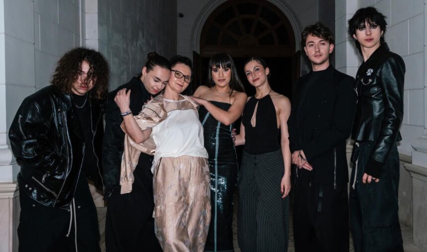 cine sunt artistii din romania care o sustin pe alexandra capitanescu la eurovision 2026 sa stralucesti 6a05ef7d0f3fc