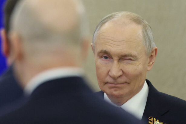 de ce nu poate elita de la kremlin sa l inlature de la putere pe putin si ce poate face occidentul ca sa grabeasca prabusirea regimului 6a095ae802f64