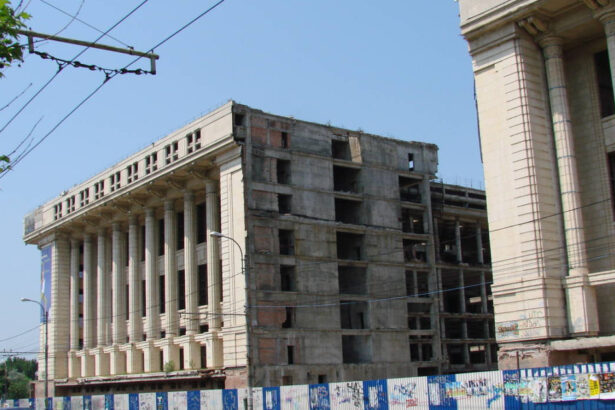 disputa pentru casa radio continua plaza centers cere despagubiri de pana la 420 de milioane de euro de la statul roman 6a032711cd1f5