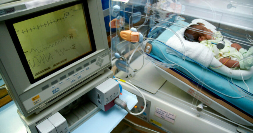dsp a facut verificari la maternitatea polizu unde un nou nascut prematur a murit un medic a fost amendat precizarile spitalului 6a03110b36524