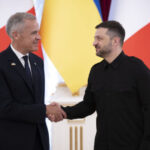dupa o intalnire cu zelenski premierul canadian anunta un nou pachet de ajutor militar pentru ucraina 69f8d59f85e0c