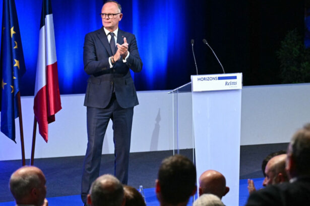 edouard philippe si a lansat candidatura la presedintia frantei pentru a opri extrema dreapta nu va lasati paralizati de pesimisti 6a018040af1c0