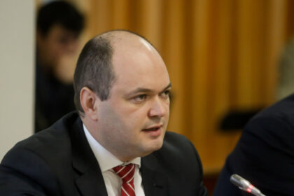 exclusiv ionut dumitru despre listarea companiilor de stat e mai bine sa detii 85 dintr o companie profitabila decat 100 din una cu pierderi 69f59f75818de