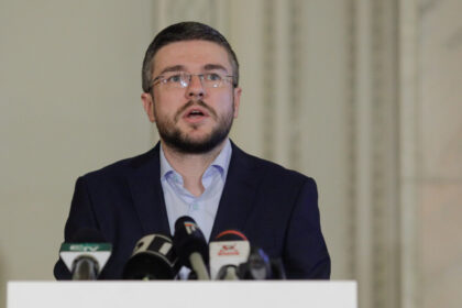 exclusiv irineu darau socat de minciuna din politica azi stai in fata si esti sigur ca spun adevarul iar a doua zi fac exact opusul 6a09f23b9a434