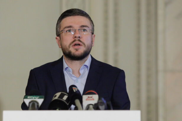 exclusiv irineu darau socat de minciuna din politica azi stai in fata si esti sigur ca spun adevarul iar a doua zi fac exact opusul 6a09f23b9a434