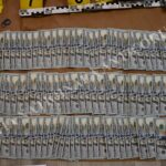 foto doi inspectori vamali din portul constanta retinuti de dna pentru mita procurorii spun ca se cereau bani pentru urgentarea operatiunilor de vamuire 6a05a6ffe0540