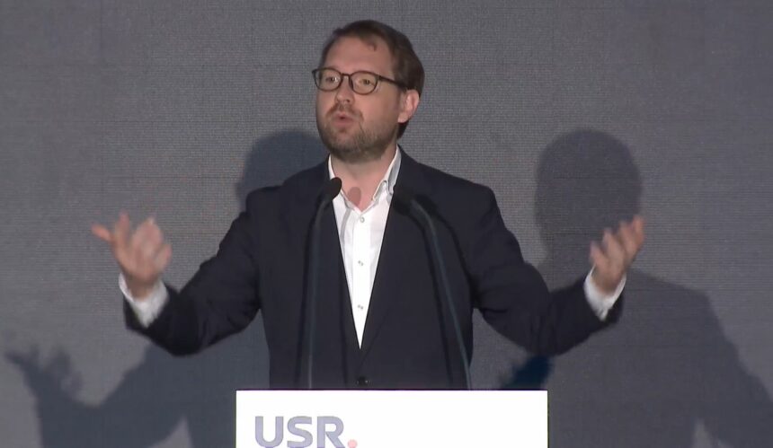fritz usr dupa caderea lui bolojan nu vom negocia un alt guvern cu psd suntem multi care suntem scarbiti si furiosi dar nu avem voie sa fim nehotarati 69f9dc15157ff