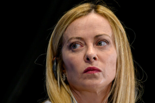 giorgia meloni victima unor imagini false generate cu ai care au devenit virale ganditi inainte sa distribuiti 69faec58df1c7