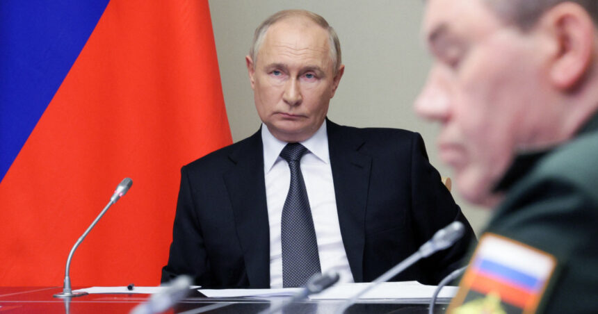 i se spune ca frontul se prabuseste generalii rusi i au promis lui putin ca vor cuceri donbasul pana in toamna 6a045b382ea81