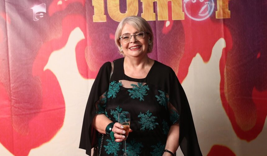 imagini cu irina margareta nistor mai slaba cu 40 de kilograme criticul de film de nerecunoscut la premiile gopo 2026 care este dieta ei 69fee74c28cd7