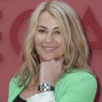 imagini cu nadia comaneci in costum de gimnastica la 50 de ani de cand a obtinut 10 perfect la montreal 69fdedafb7ee4