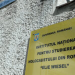 institutul pentru studierea holocaustului e oficial aur vrea desfiintarea elie wiesel si a muzeului de istorie a evreilor 6a024c122f4e0