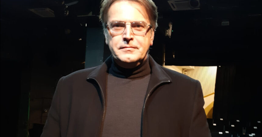 ioan isaiu ultim omagiu in foaierul teatrului national din cluj napoca actorul va fi inmormantat miercuri la dej 6a00a9b5e9dd0