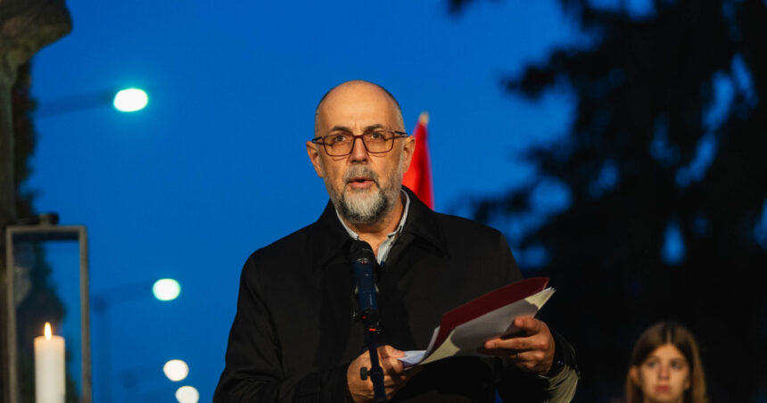kelemen hunor trebuie un premier care poate fi acceptat de toata lumea si probabil ca nu poate veni nici din psd nici din pnl 69fcf4a9537e3