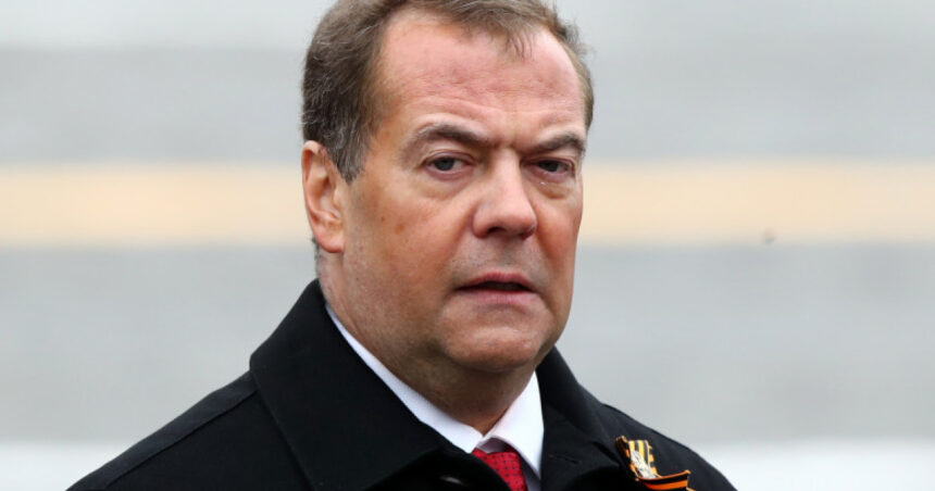 medvedev ameninta cu un masacru de proportii securitatea rusiei prin frica animalica a europei 69fb596d15dad