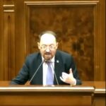 microfon taiat senatorul sava impiedicat in parlament sa faca apel la alesi sa voteze motiunea de cenzura video 69f8b529b4532
