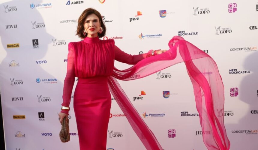 monica birladeanu schimbare radicala de look pentru premiile gopo 2026 cum a aparut actrita pe covorul rosu 69f9c4a38b851