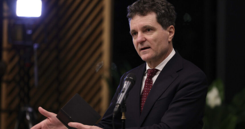 nicusor dan participa astazi la reuniunea comunitatii politicii europene de la erevan 69f837cc411cd